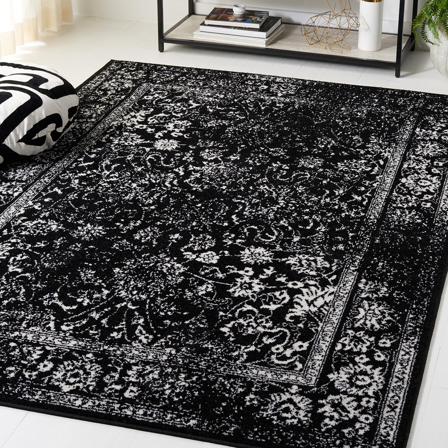 SAFAVIEH Adirondack Collection Area Rug - Stylish & Durable