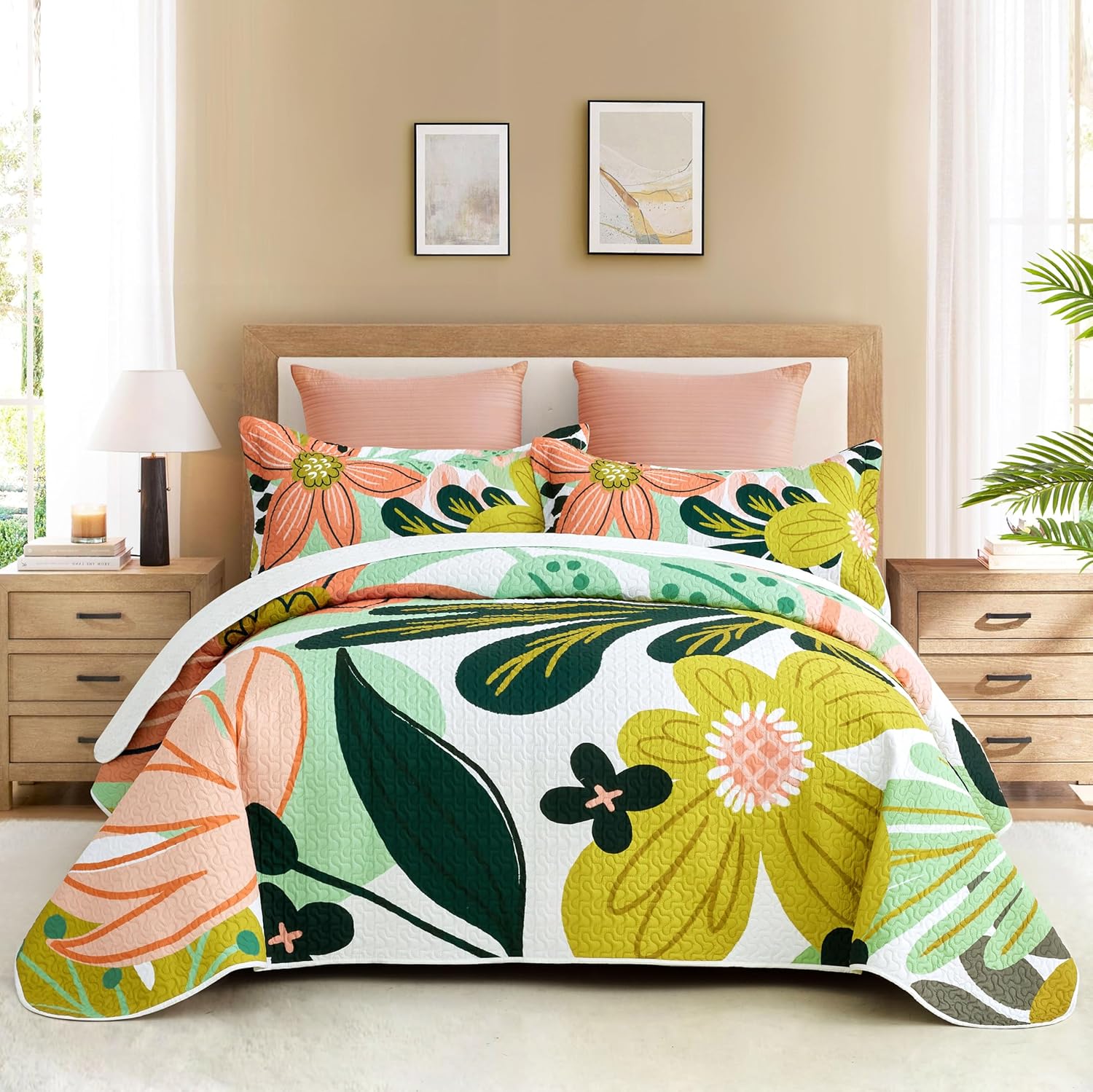 Boho Floral King Size Quilt Set with Reversible Design for All Seasons