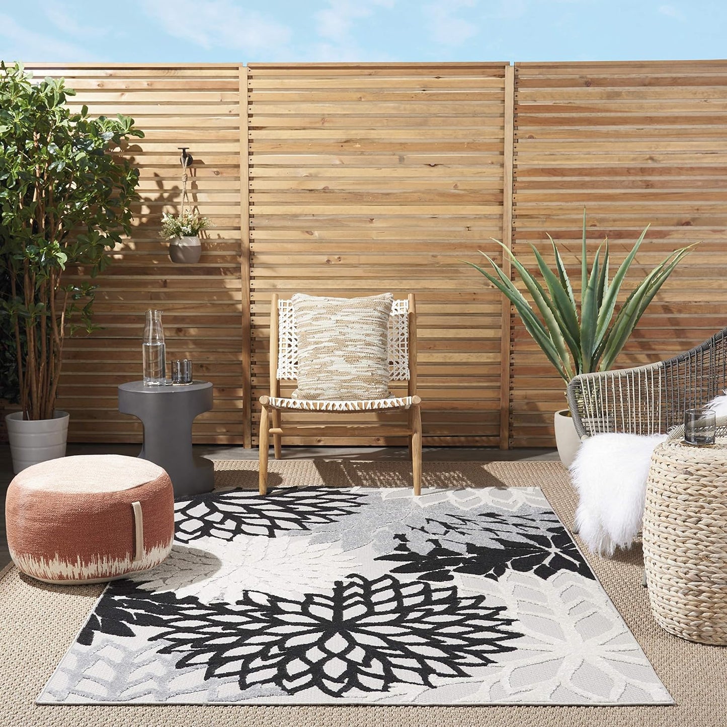 Nourison Aloha Indoor/Outdoor Black White Area Rug for Home