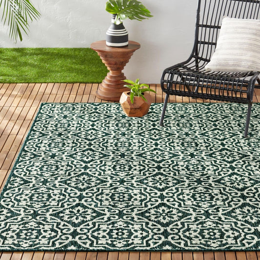 Nicole Miller New York Patio Country Danica Geometric Area Rug