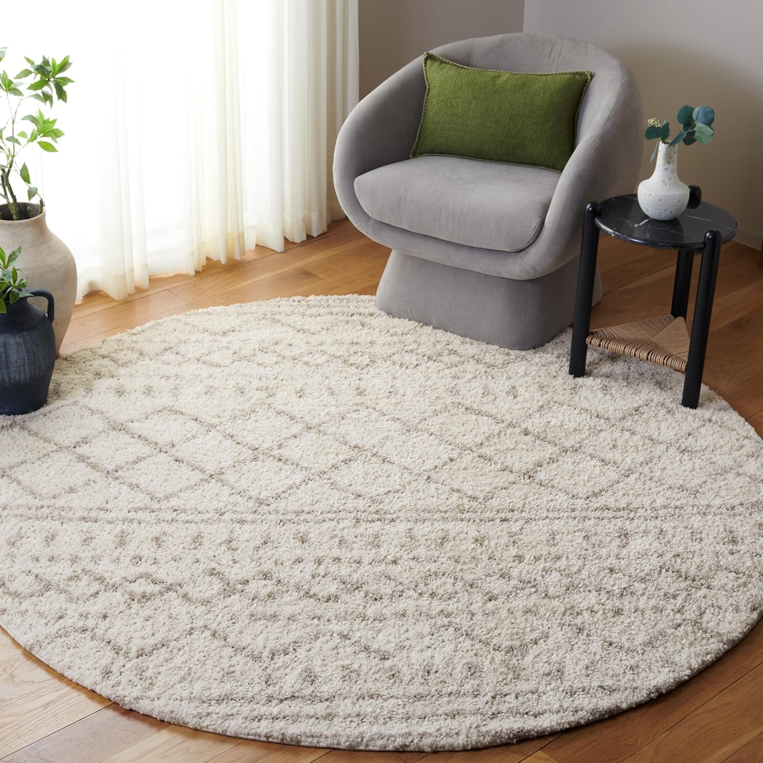 SAFAVIEH Arizona Shag Collection Area Rug - 8ft Round, Ivory & Beige