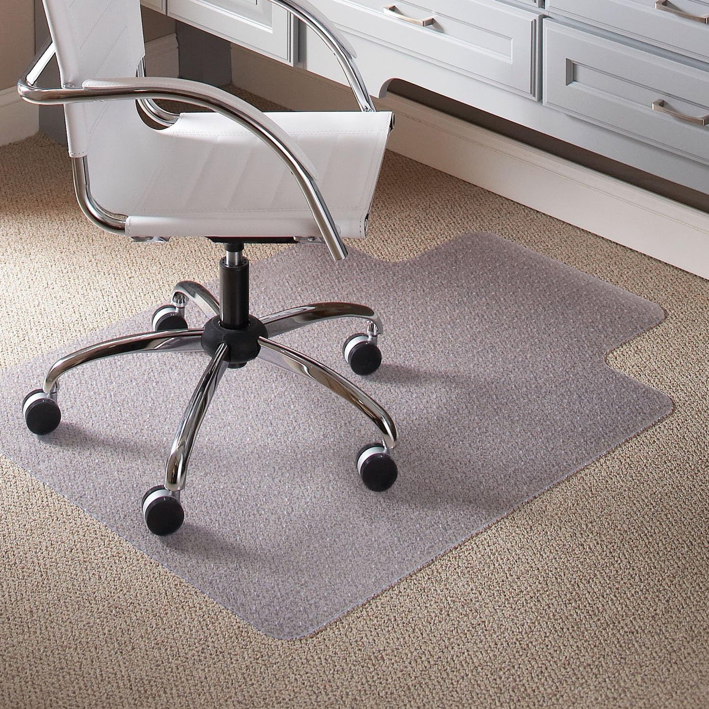 ES Robbins Clear Vinyl Carpet Chair Mat - Low Pile 45x53 with Lip