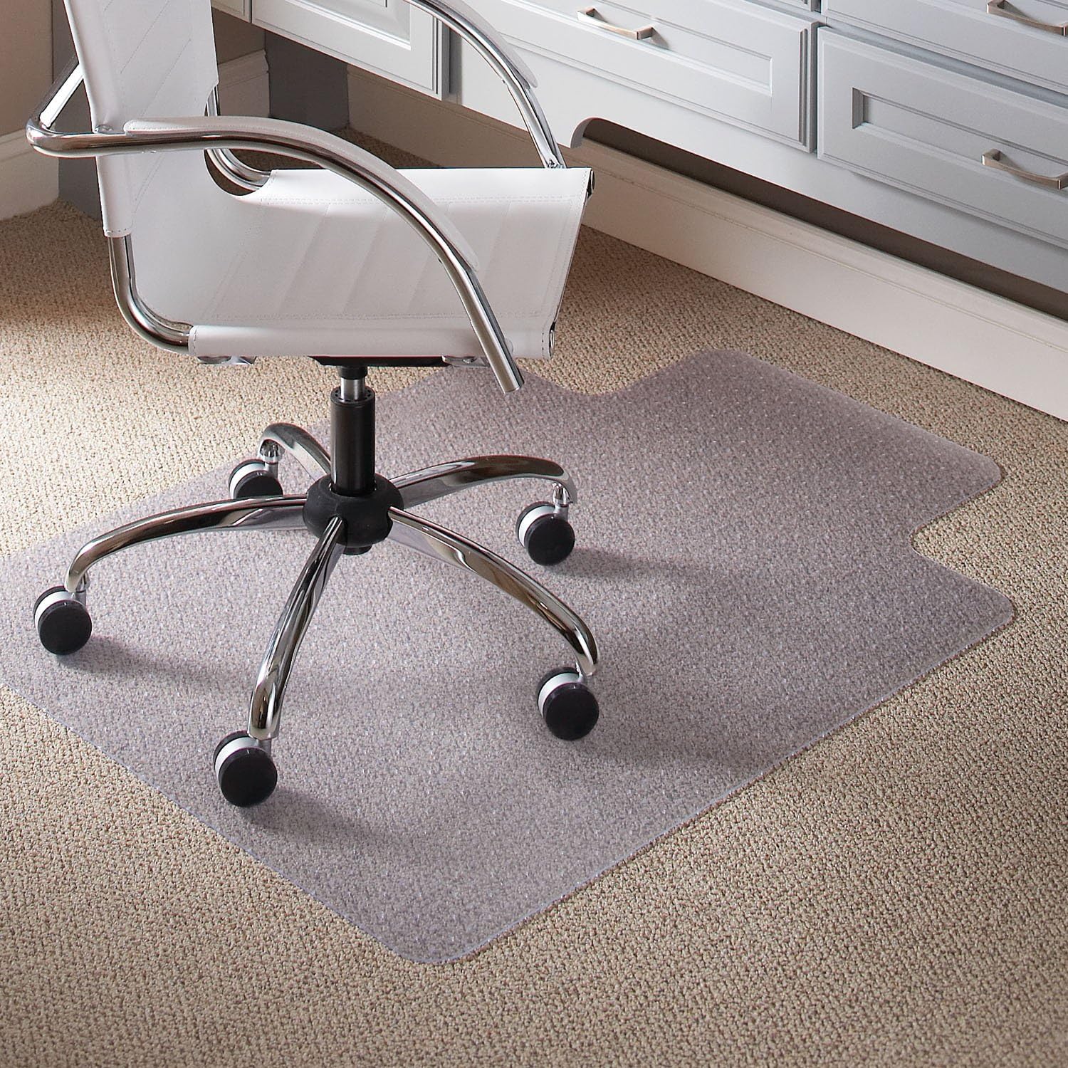 ES Robbins Clear Vinyl Carpet Chair Mat - Low Pile 45x53 with Lip