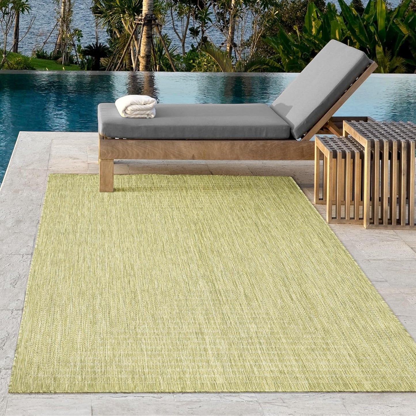 Adiva Rugs Outdoor Indoor Area Rug for All Seasons and Spaces