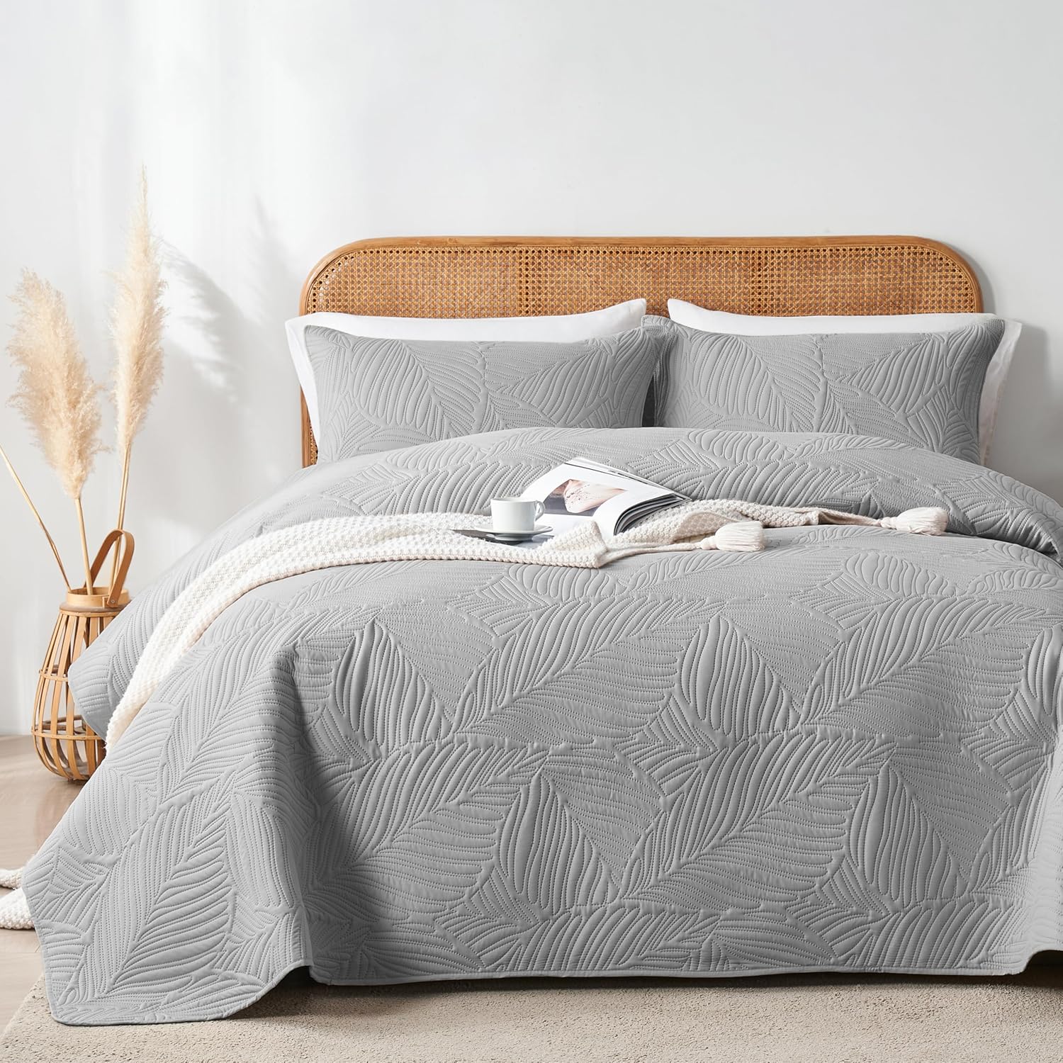 OARAGE King Quilt Bedding Set Lightweight Soft Light Grey Coverlet