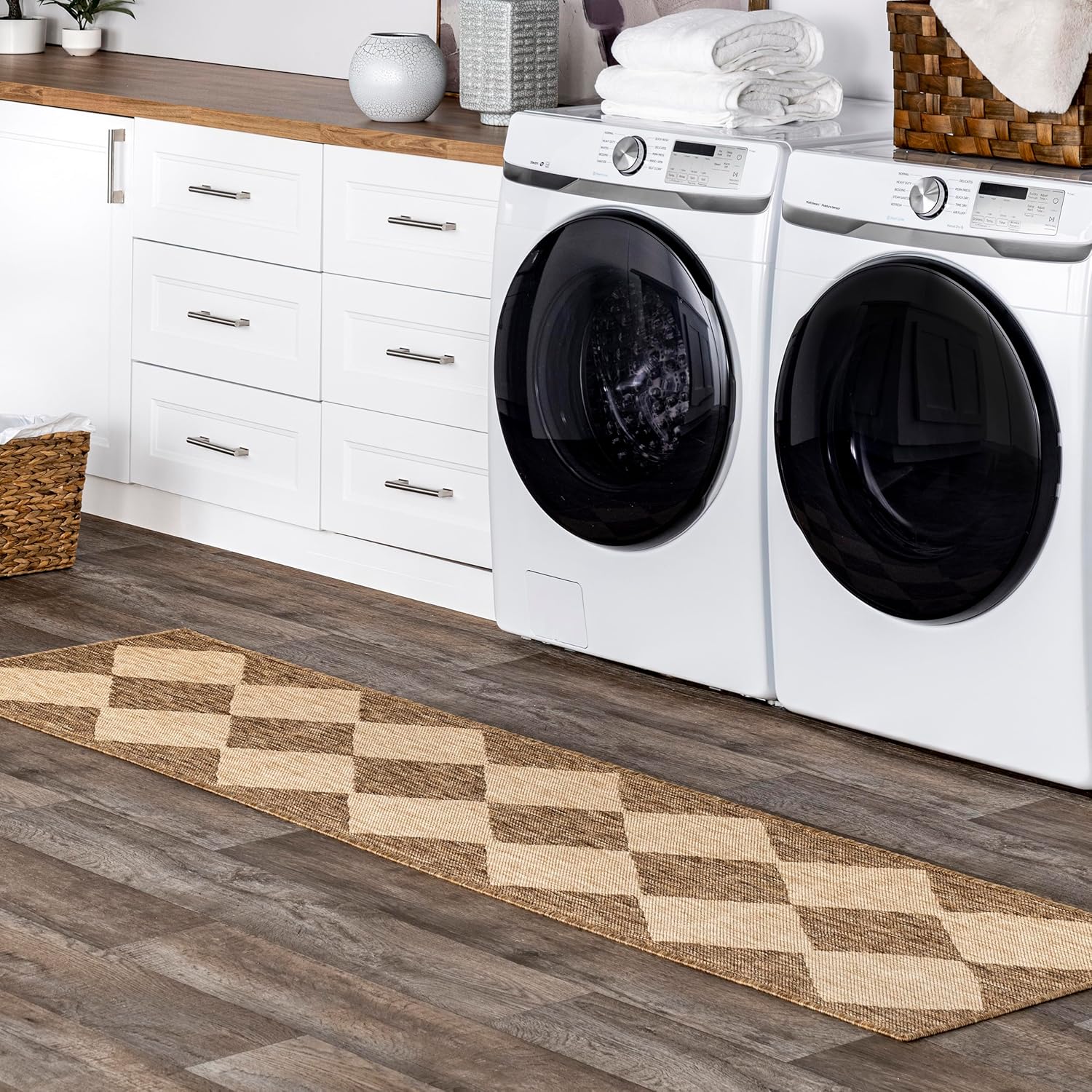 nuLOOM 2ft x 8ft Outdoor Performance Area Rug for Any Space