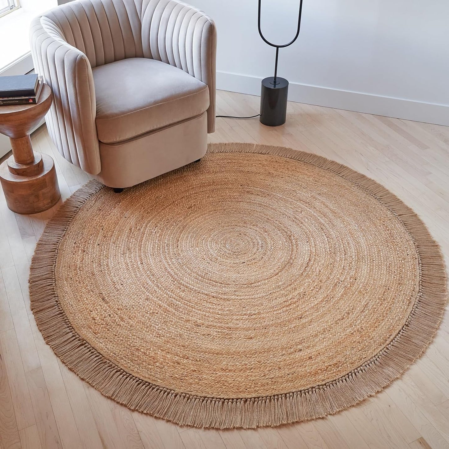 Beautiful 5x5 ft Round Jute Area Rug for Cozy Spaces