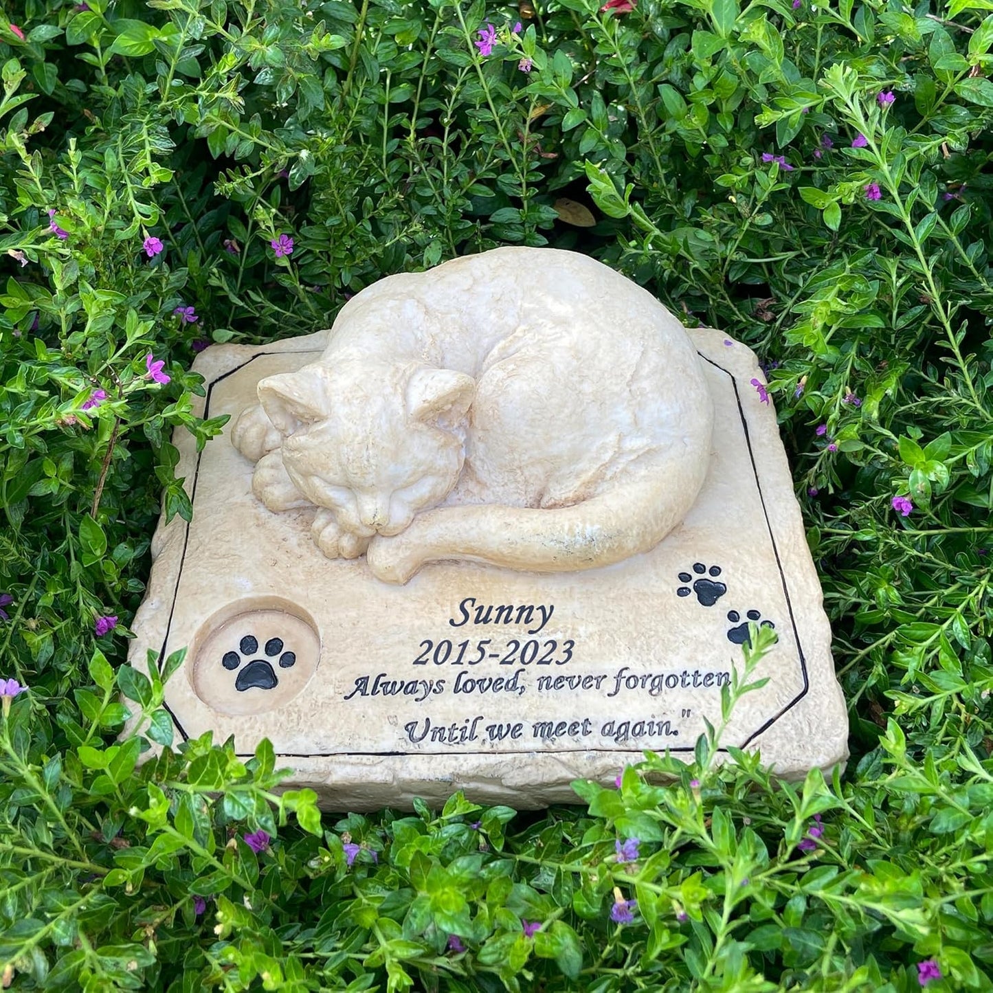 Personalized Cat Memorial Stones for Loving Pet Remembrance