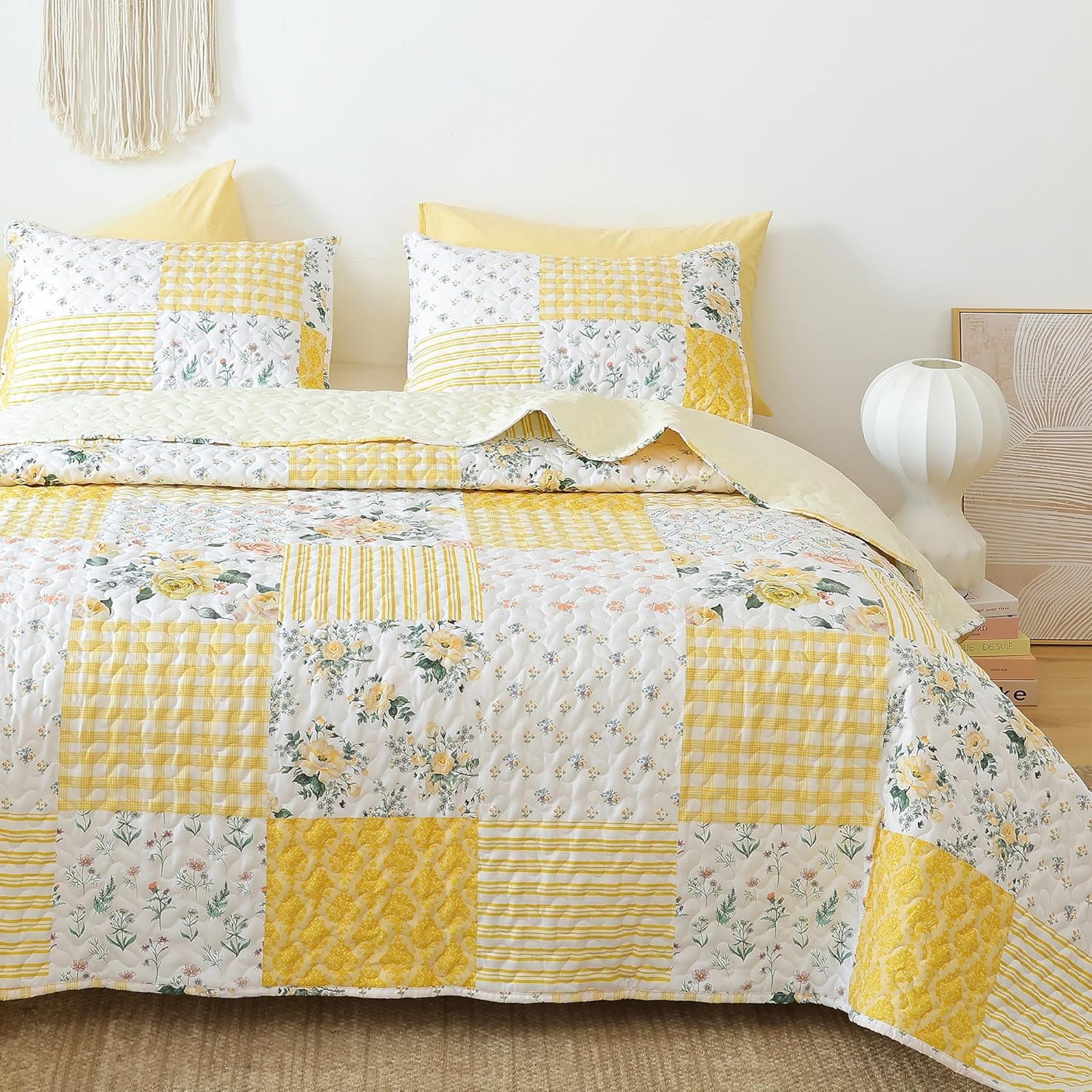 YIKUSH Twin Size Floral Quilt Set for All Seasons Comfort