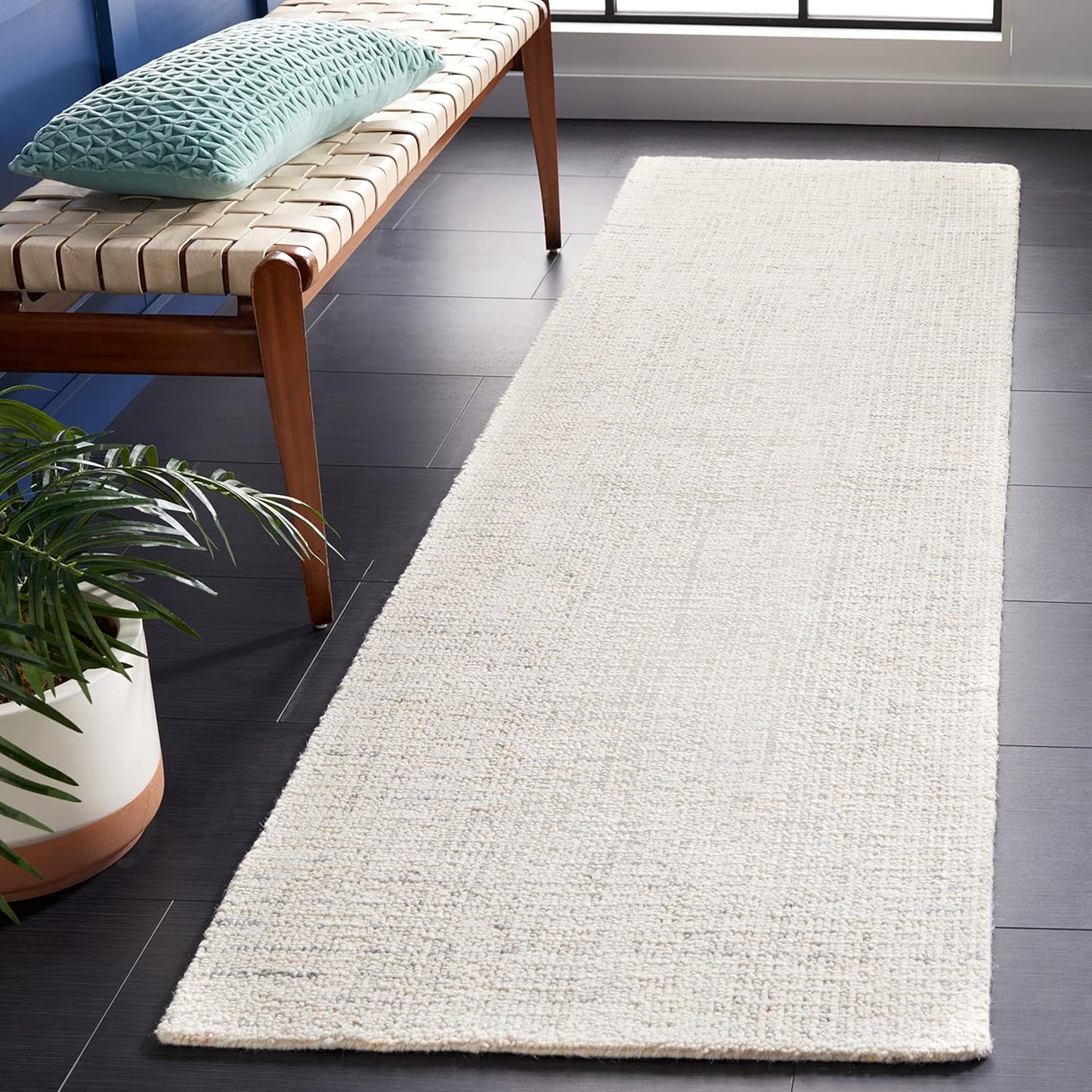 SAFAVIEH Abstract Collection Runner Rug - Handmade Wool for Home