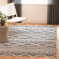 Stylish SAFAVIEH Tulum Rug - Durable Accent for Home Decor