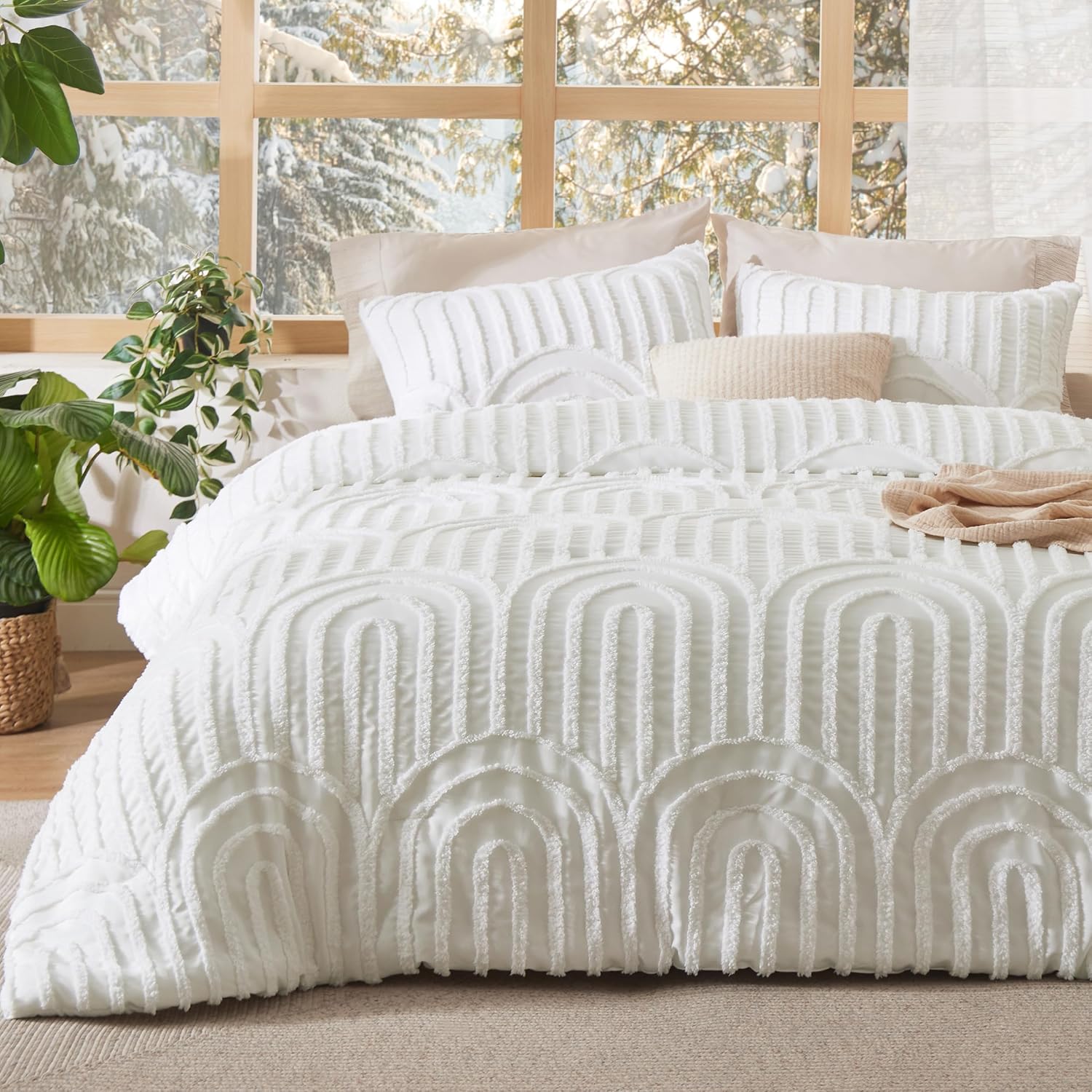 Bedsure Boho Tufted King Comforter Set for Cozy Elegance