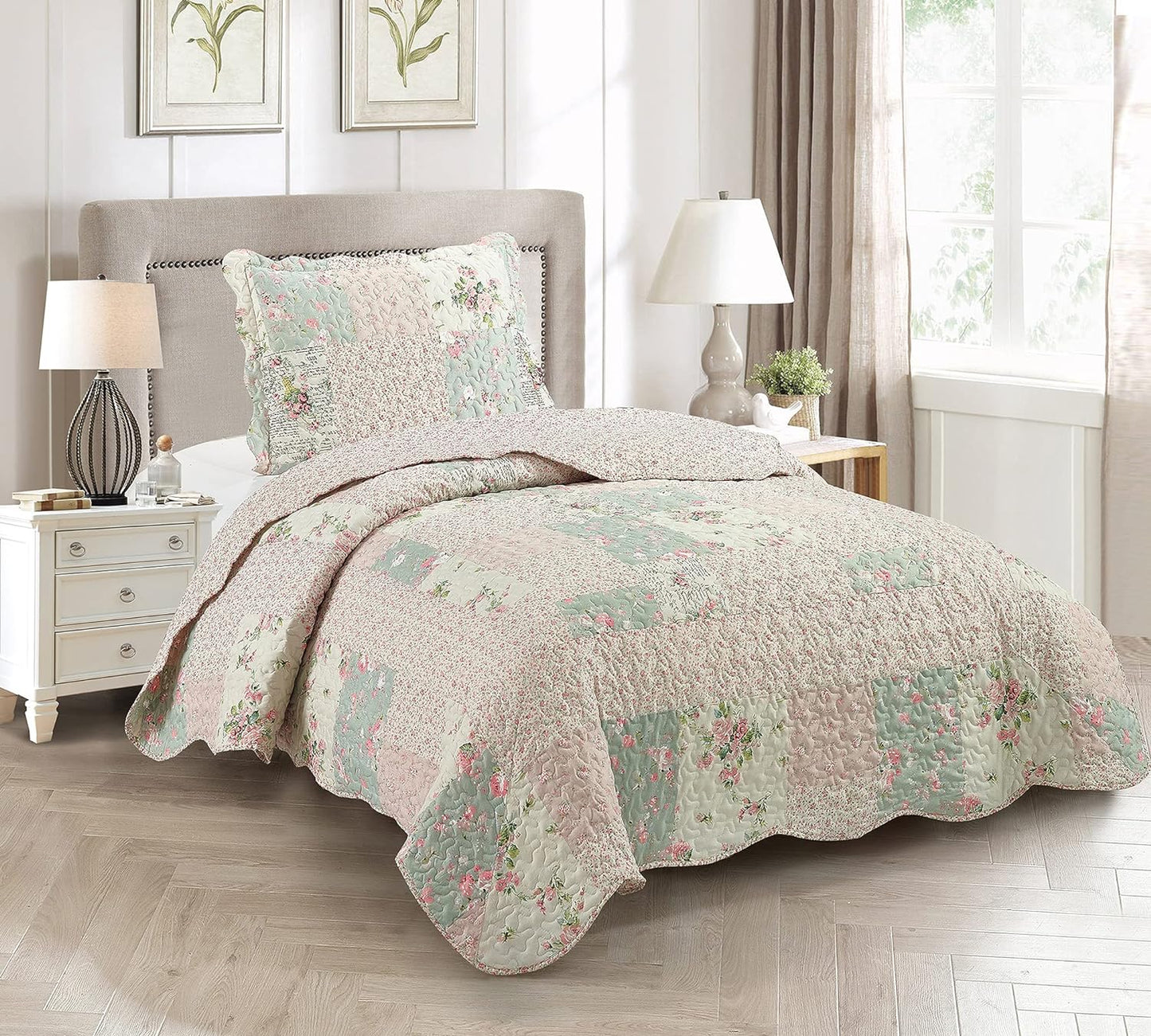 Brilliant Sunshine Rose and Sage Quilt Set for Twin/Twin XL Beds