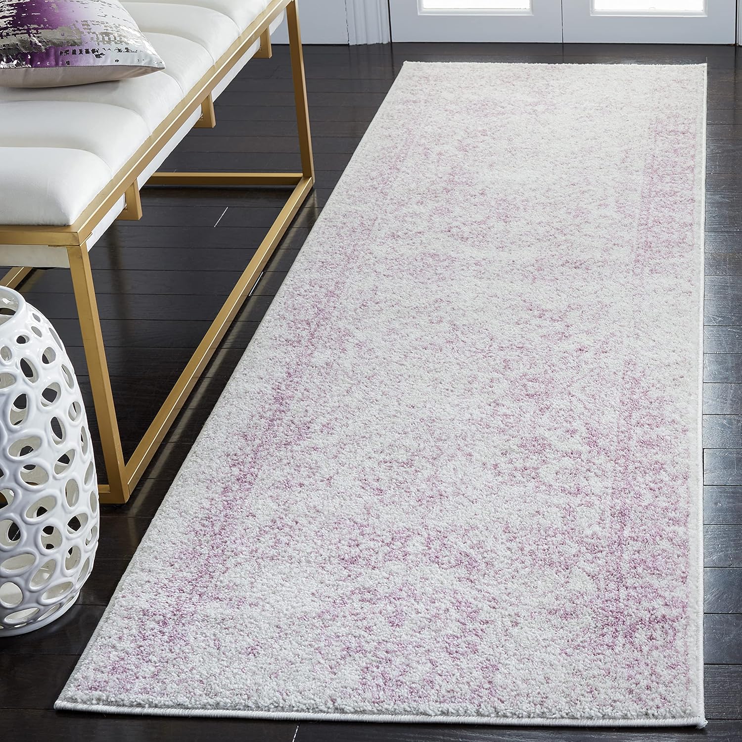 SAFAVIEH Adirondack Collection Runner Rug - Stylish & Durable