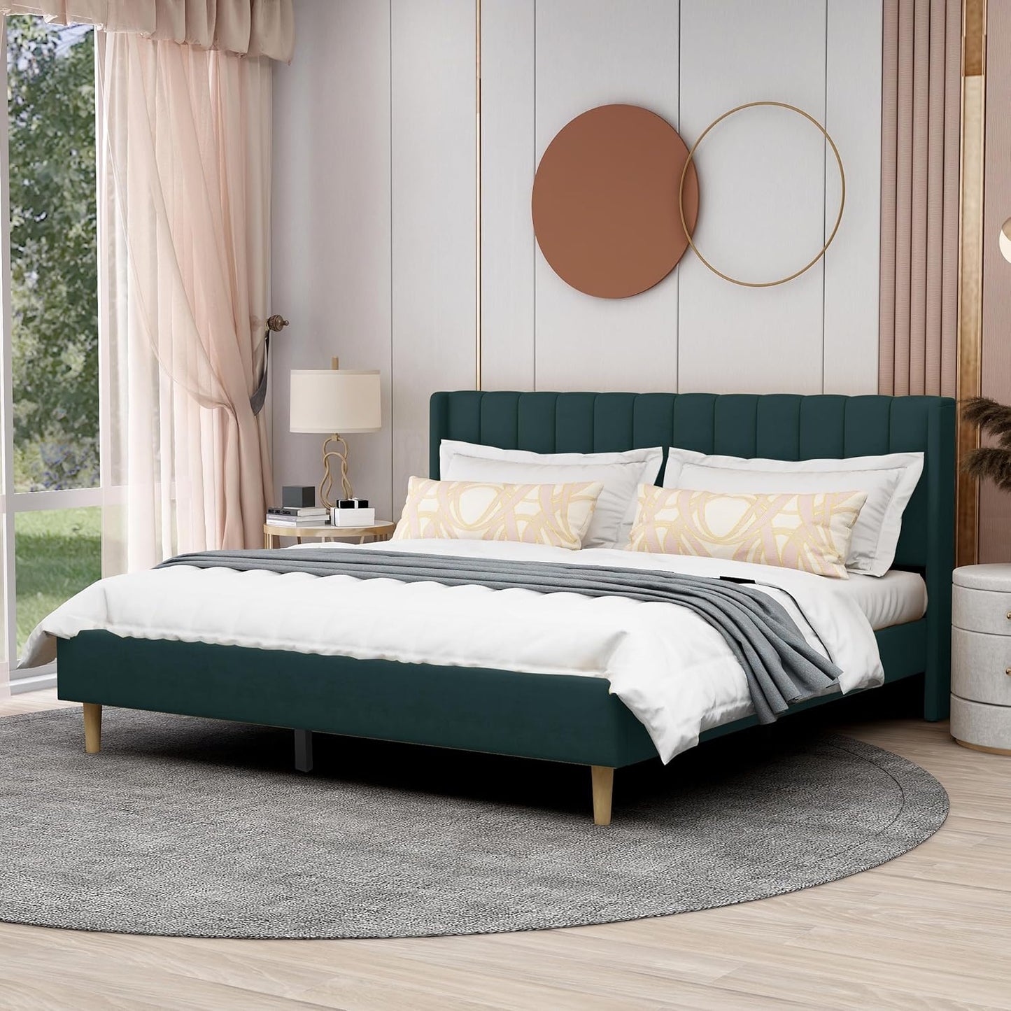 AGARTT Upholstered Platform Bed Frame King Size in Green Velvet