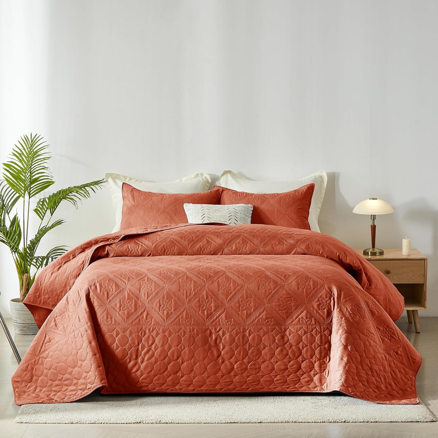 Senville King Size Quilt Bedding Set for All Seasons Comfort