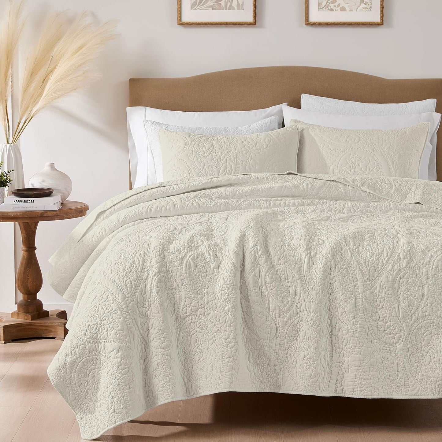 Beige Paisley 100% Cotton Quilt King Size Bedding Set for All Seasons