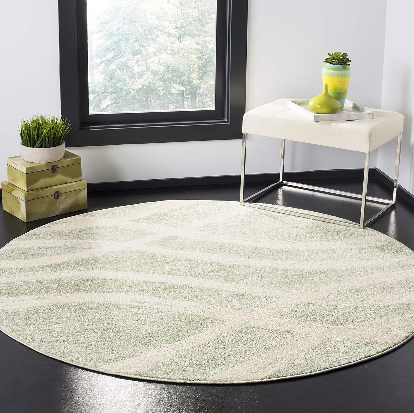 SAFAVIEH Adirondack Collection Area Rug - 6ft Round, Sage & Cream