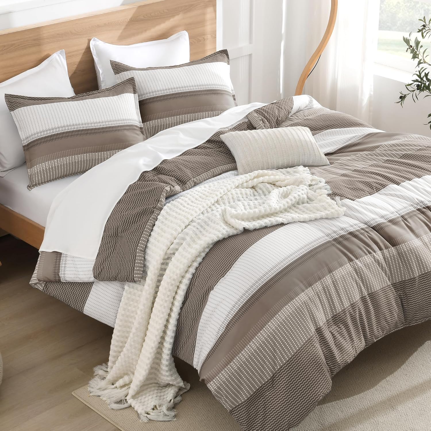 Litanika King Size Comforter Set - Lightweight Colorblock Bedding