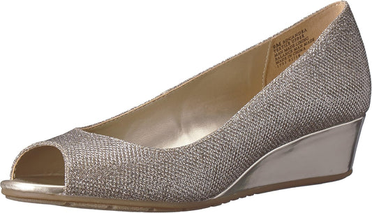 Bandolino Women's Candra Pump: Stylish Comfort for Every Occasion