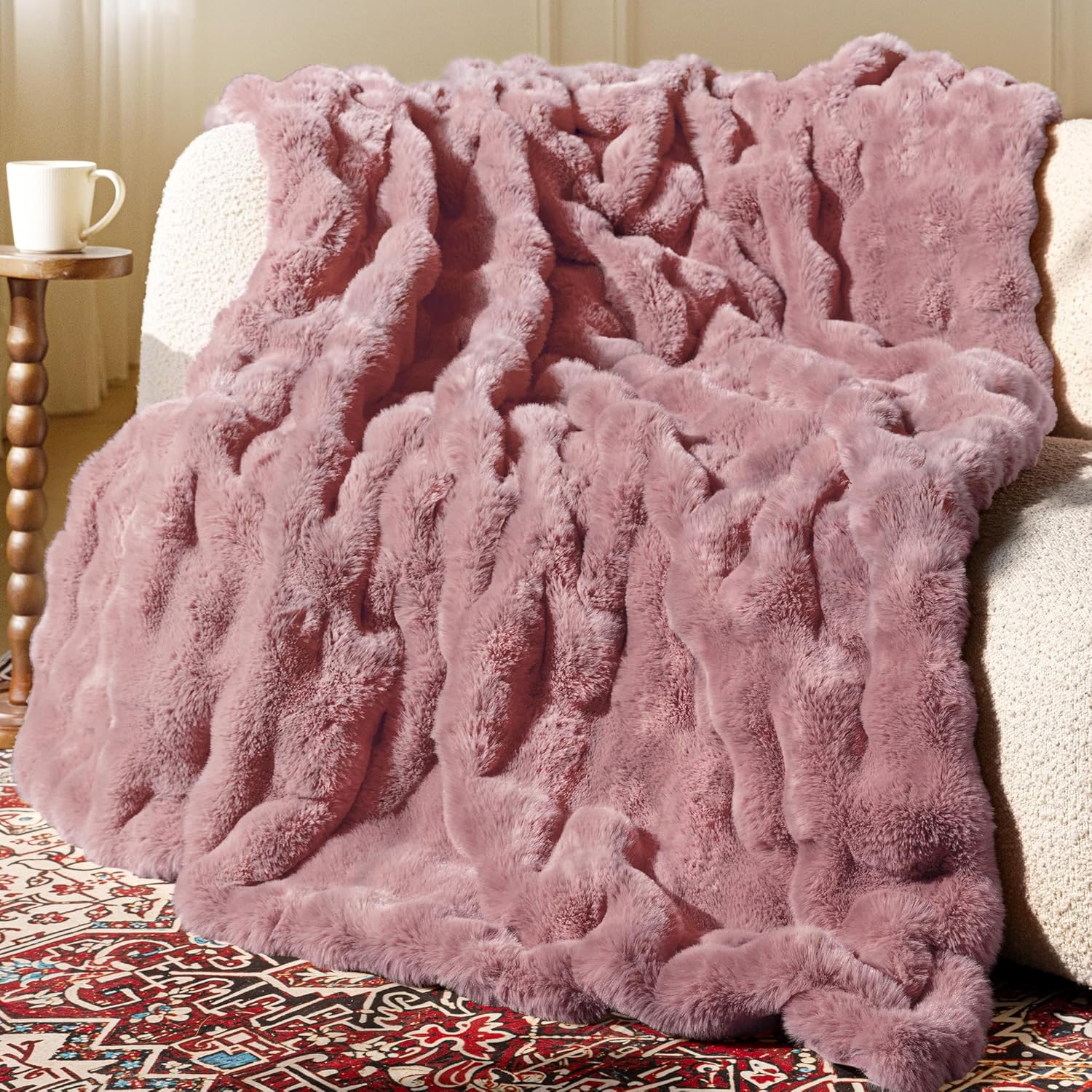 Ultra Soft Cozy Faux Fur Throw Blanket for Couch and Sofa