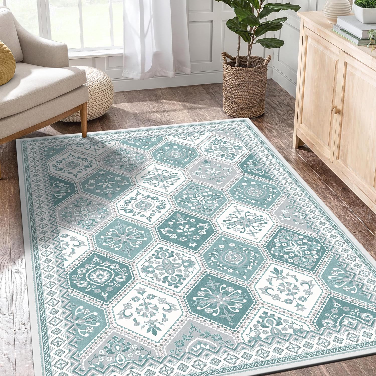 5x7 Washable Area Rug with Non-Slip Backing for Home Use