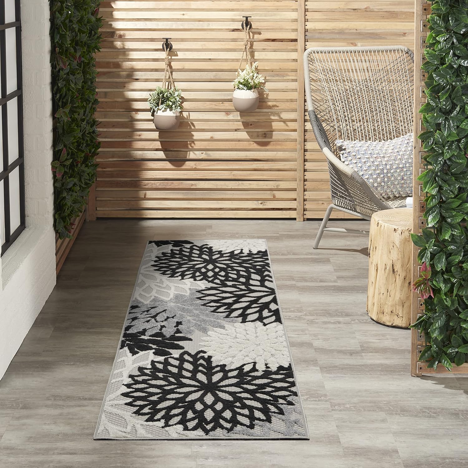 Nourison Aloha Indoor/Outdoor Black White Area Rug for Home