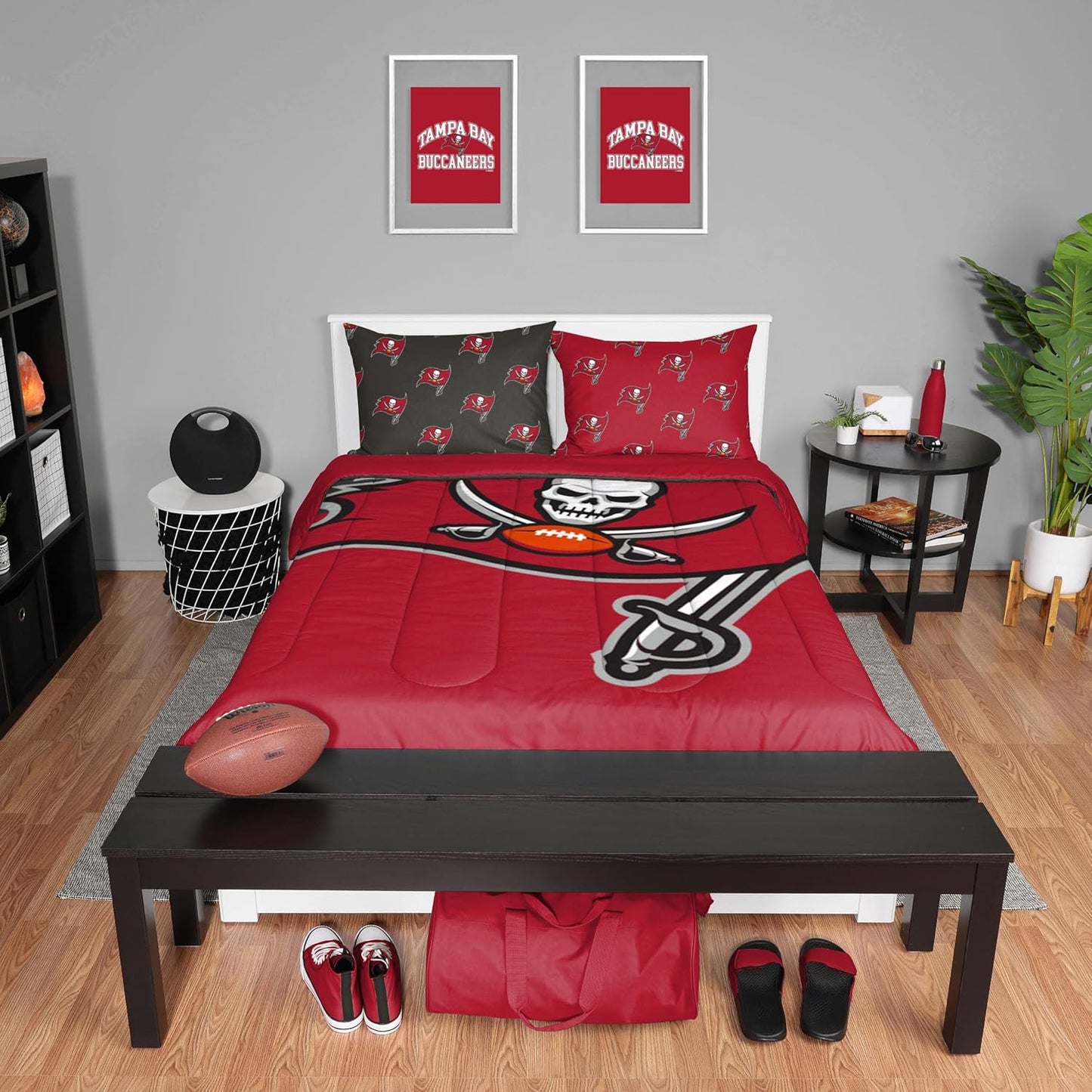 NFL Team Logo Bed in a Bag Comforter Set for Ultimate Fans