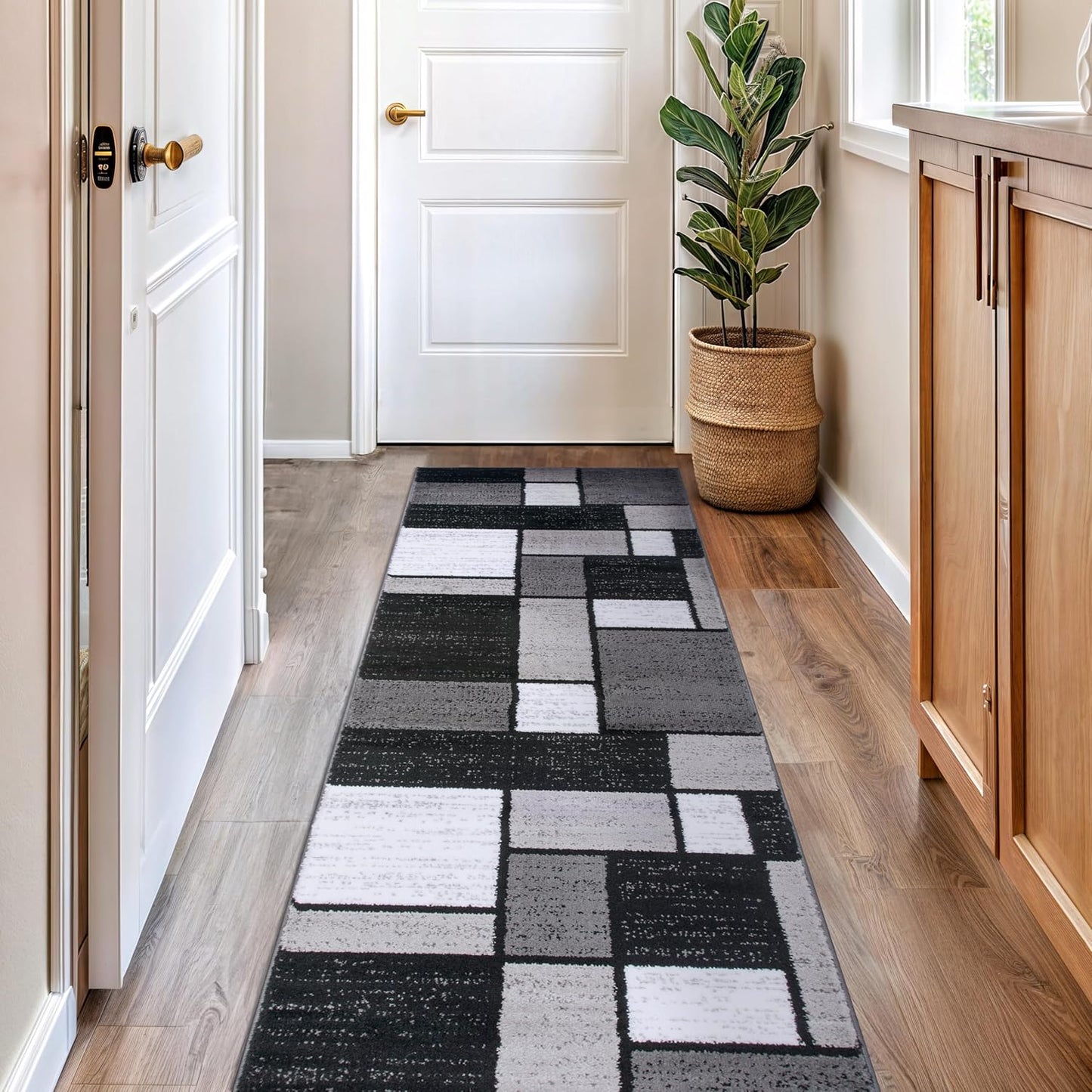 Contemporary Modern Boxes Non Shedding Runner Rug 2ft 7in x 10ft