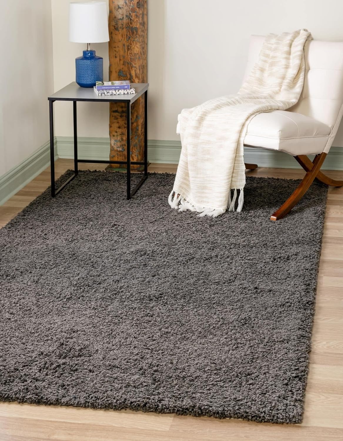 Unique Loom Solid Shag Area Rug in Graphite Gray for Comfort