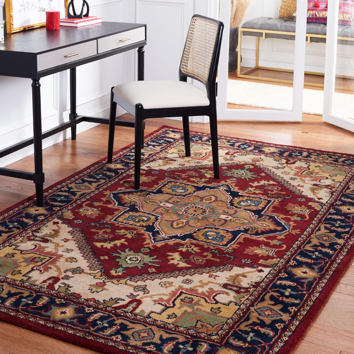 Handmade Traditional Oriental Wool Area Rug for Living Room