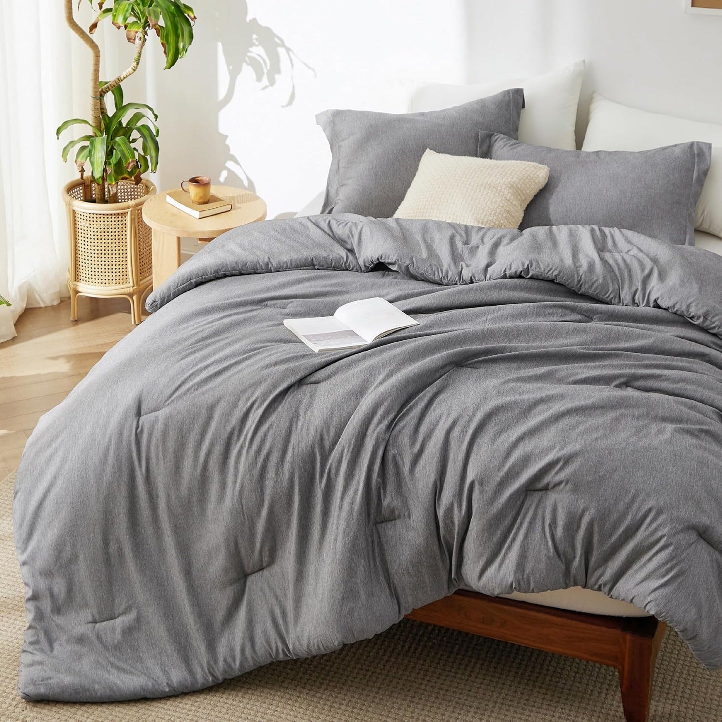 Bedsure Super King Comforter Set - Dark Grey Soft Bedding
