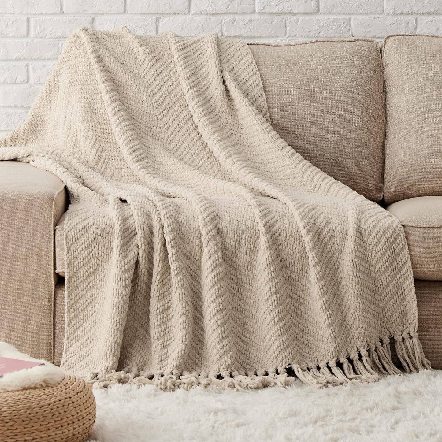 Bedsure Textured Chunky Knit Chenille Throw Blanket for Couch
