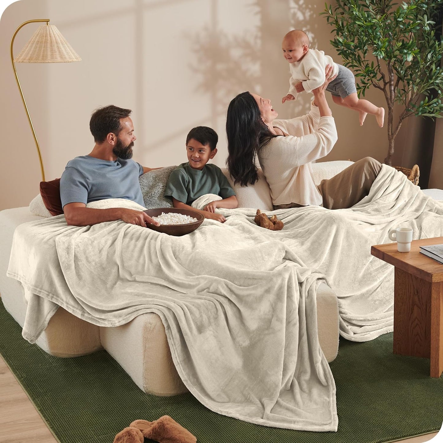 Giant Microplush Fleece Blanket - Ultra-Soft and Cozy Warm