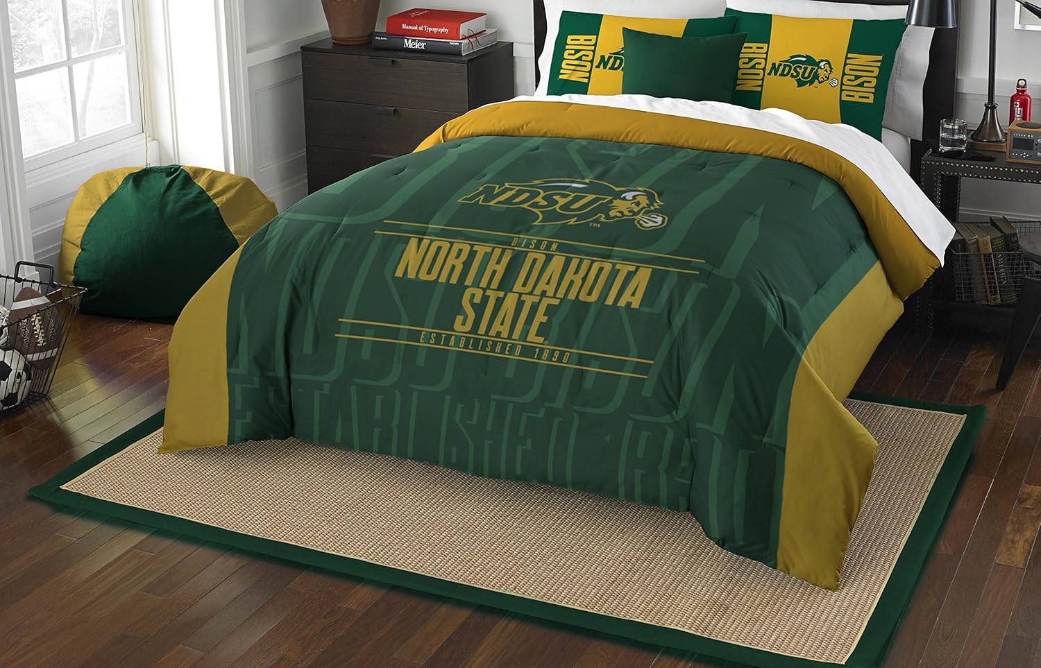 Northwest NCAA Unisex Comforter and Sham Set for Fans