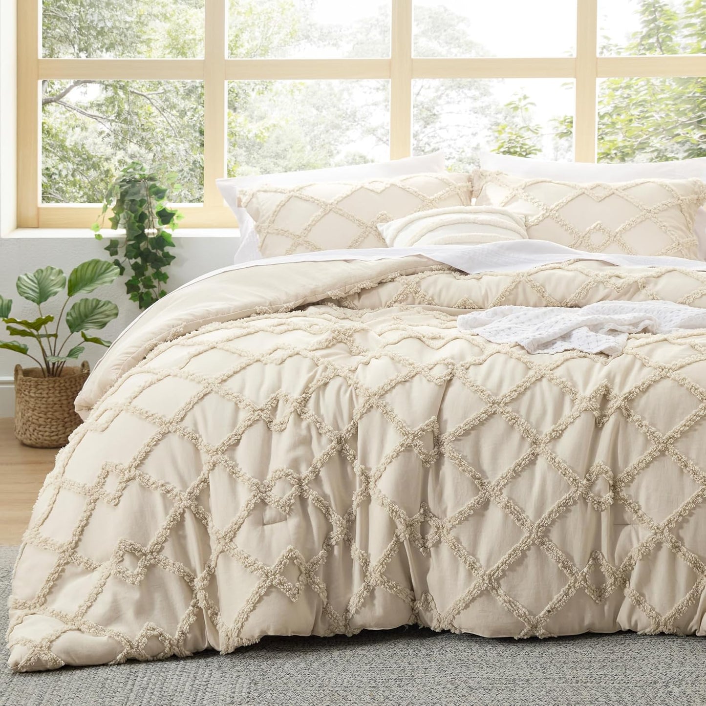 Boho Comforter Set Queen - Soft Fluffy Geometric Bedding