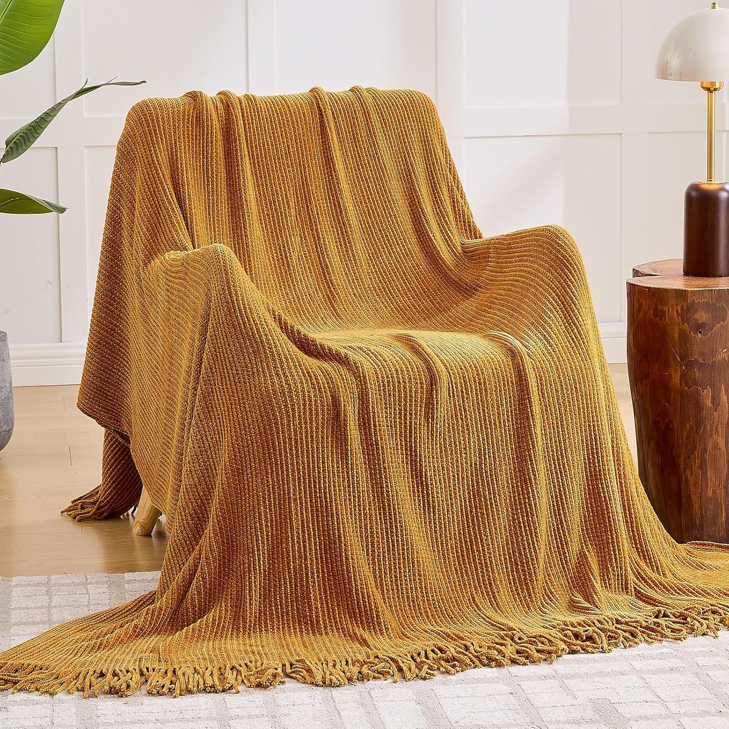 Cozy Brown Throw Blanket for Couch Bed - Soft Chunky Chenille