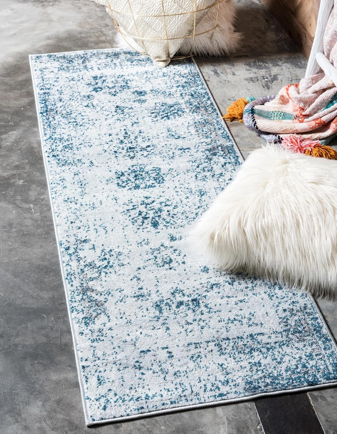 Unique Loom Sofia Collection Area Rug Runner for Elegant Spaces