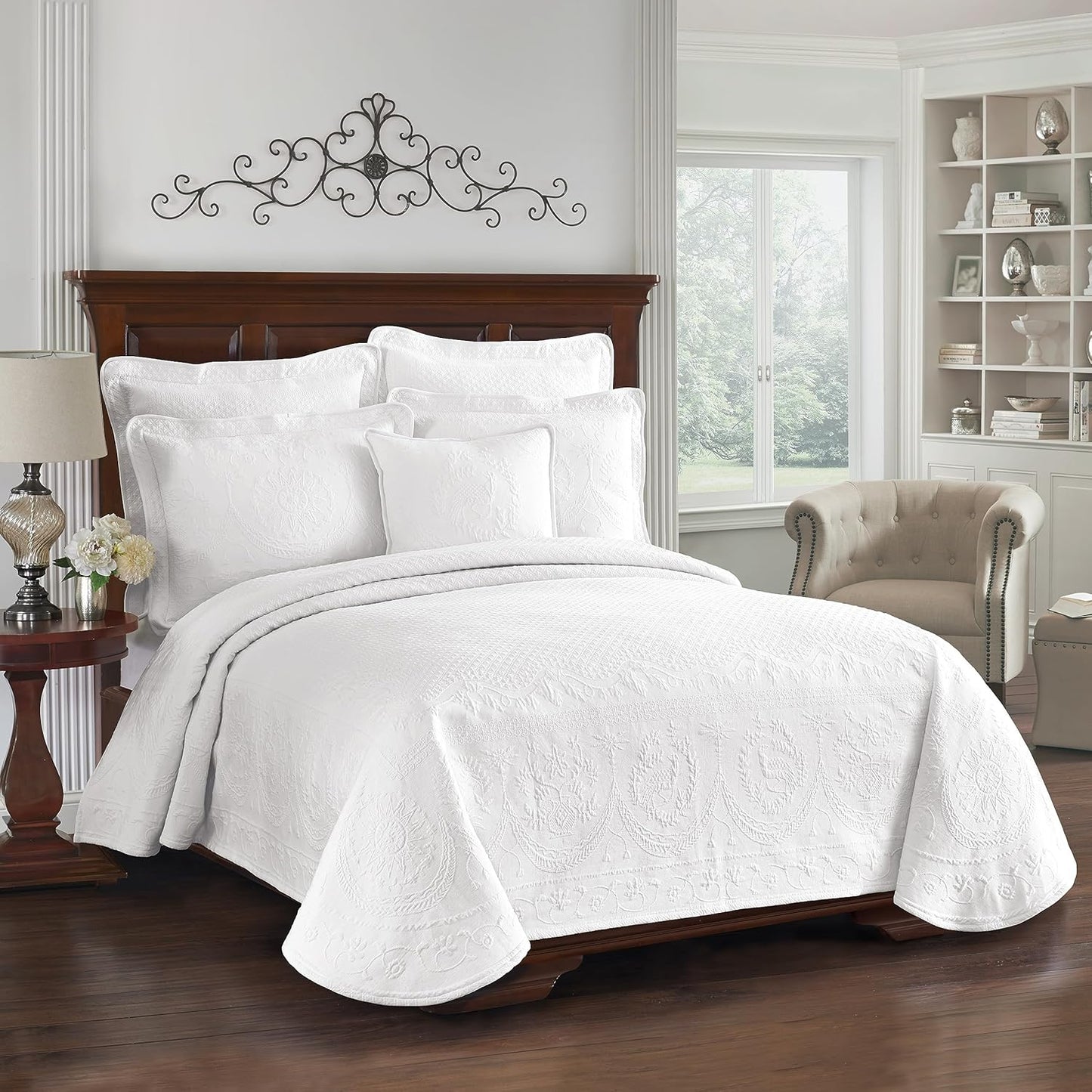 King Charles Modern Farmhouse Floral Matelasse Coverlet Review