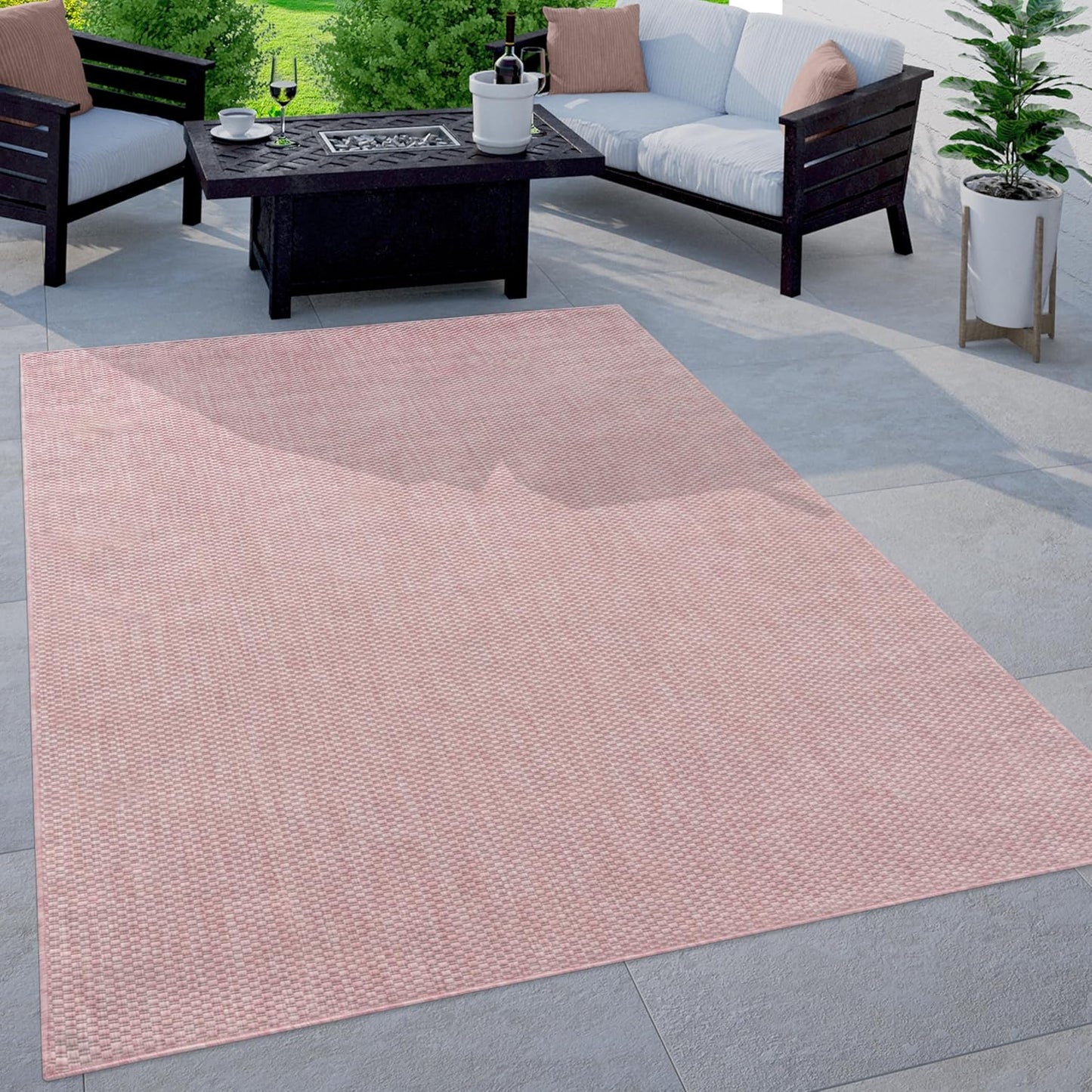 Solid Outdoor Rug for Patio or Balcony Waterproof in Mottled Pink
