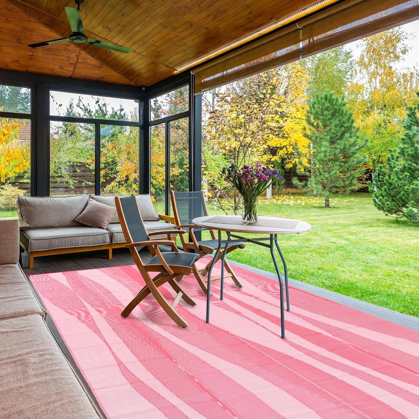 Boulder Bee Outdoor Rugs: Waterproof, Quick Drying & Durable