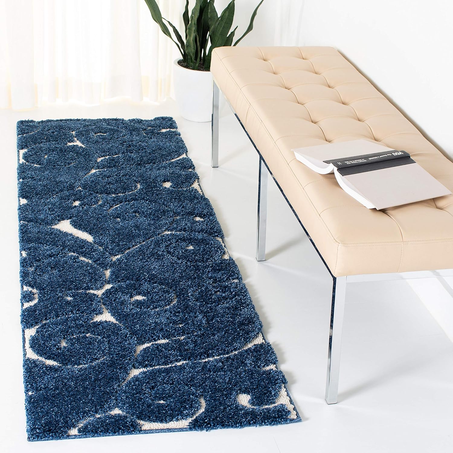 SAFAVIEH Florida Shag Runner Rug - Dark Blue & Cream Design