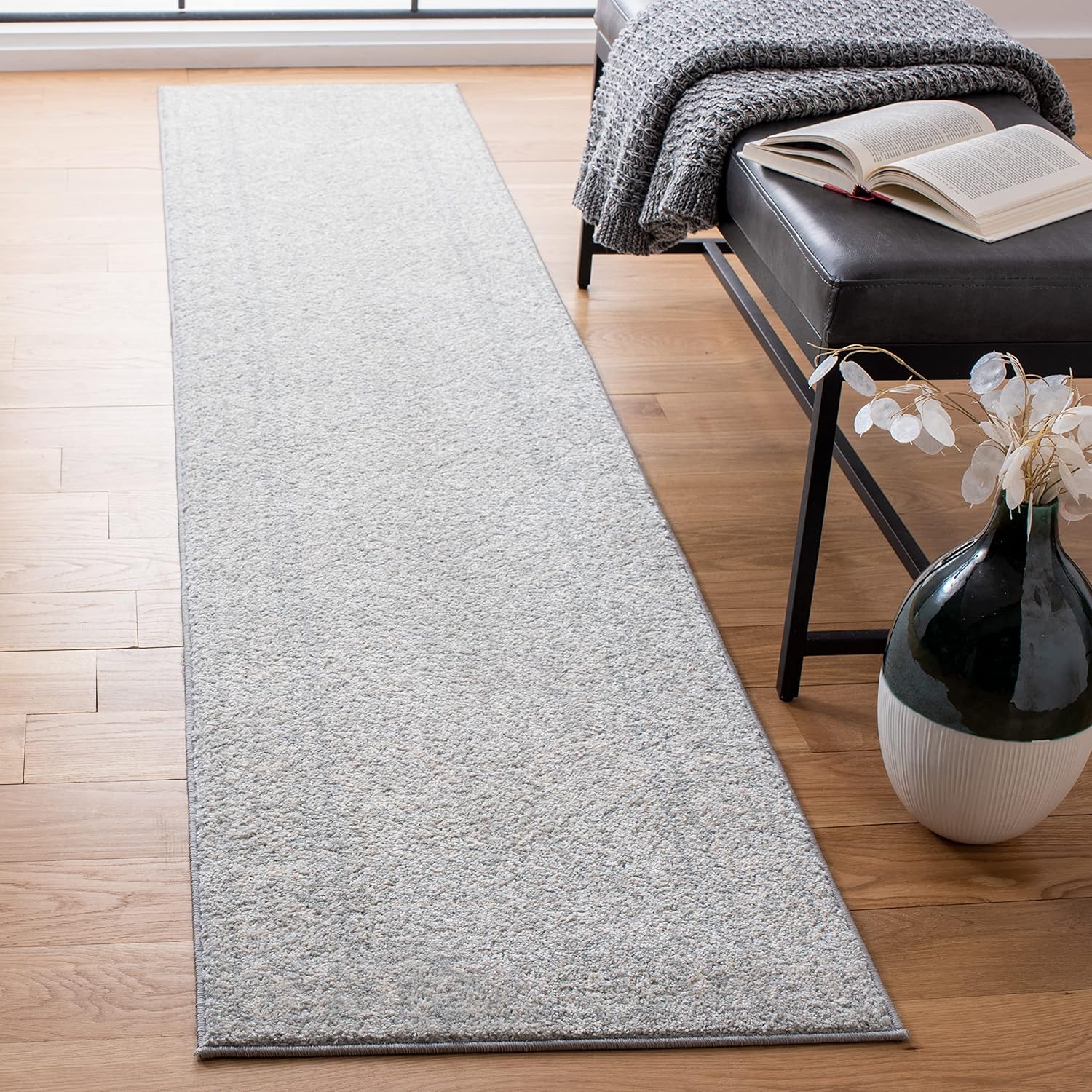 SAFAVIEH Tulum Collection Runner Rug - Stylish & Durable