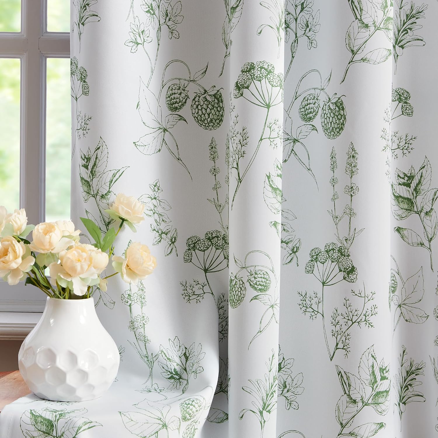 FMFUNCTEX 100% Blackout Floral Curtains for Cozy Bedrooms