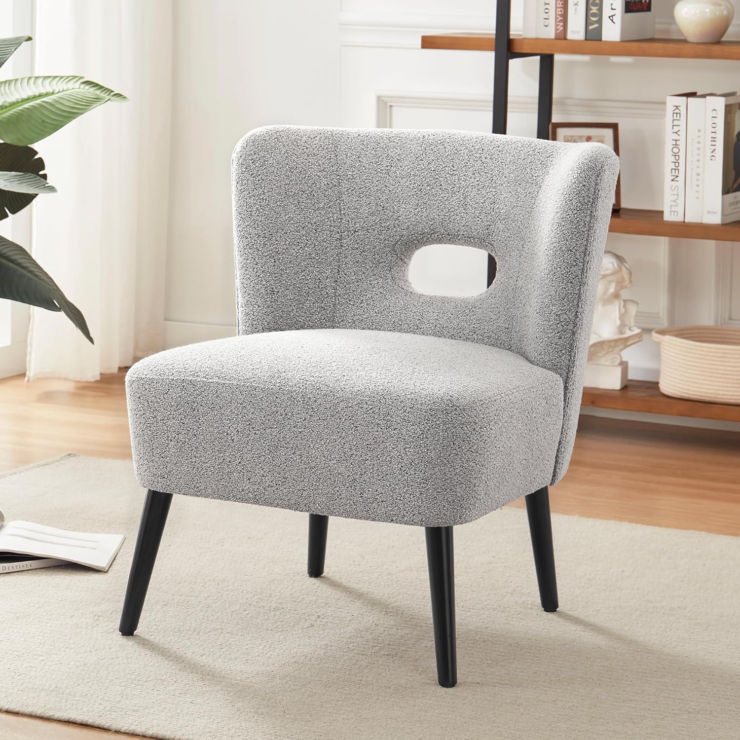 Womina Cozy Armless Chair: Luxe Lamb Fleece Comfort