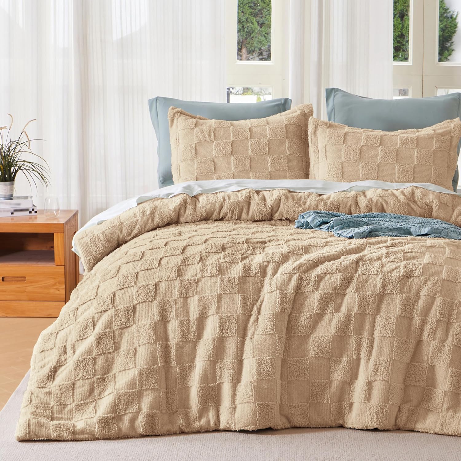 Joiedomi Tufted Full Size Comforter Set for Cozy Bedrooms