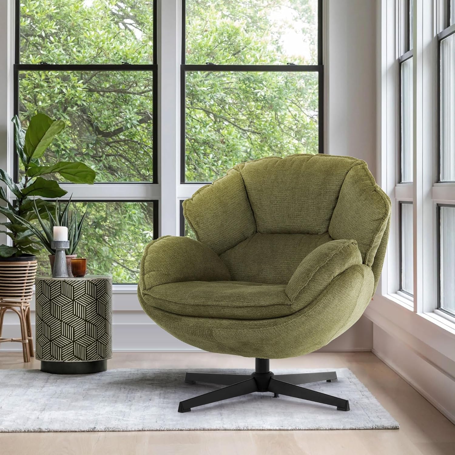 Comfy Swivel Accent Chair with Metal Legs in Green
