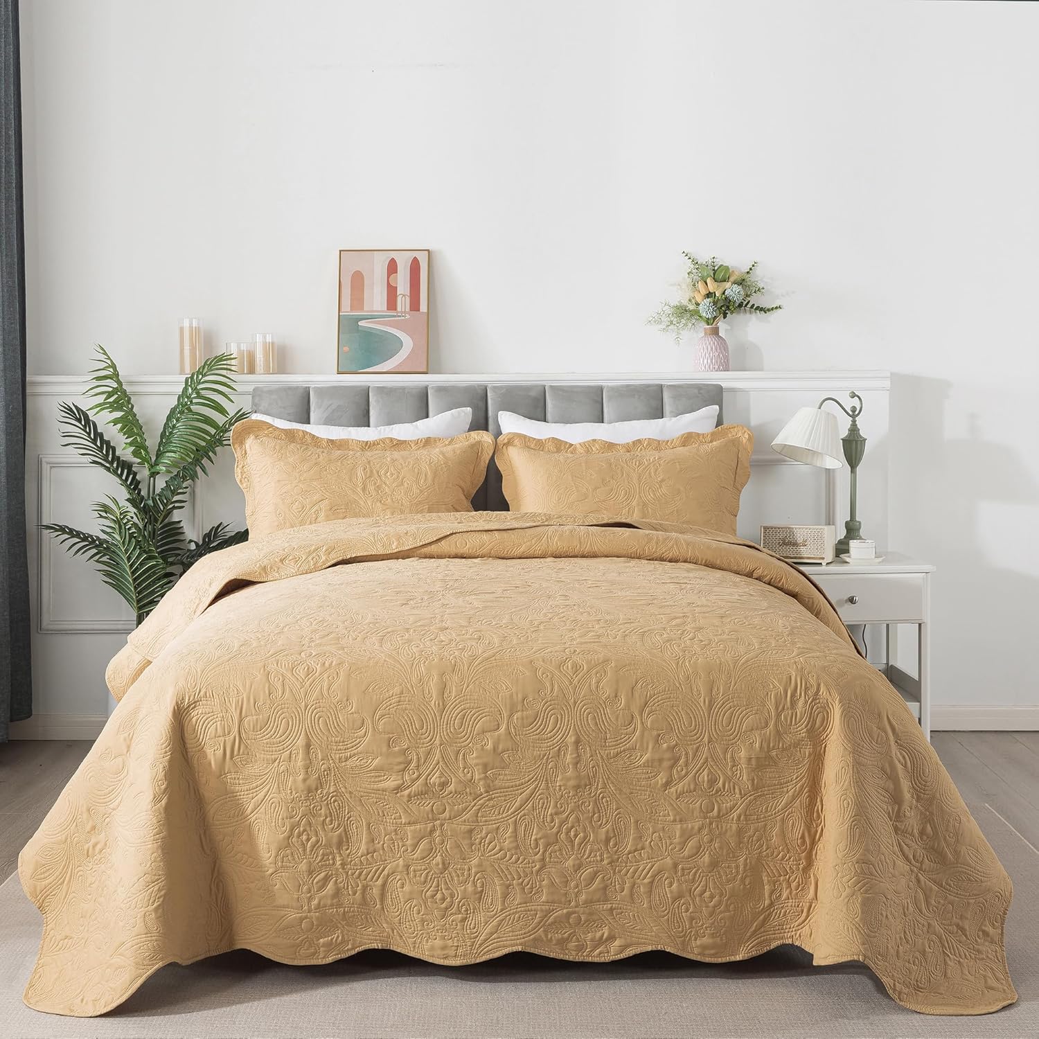 HoneiLife Queen Quilt Bedding Set - Lightweight Reversible Coverlet