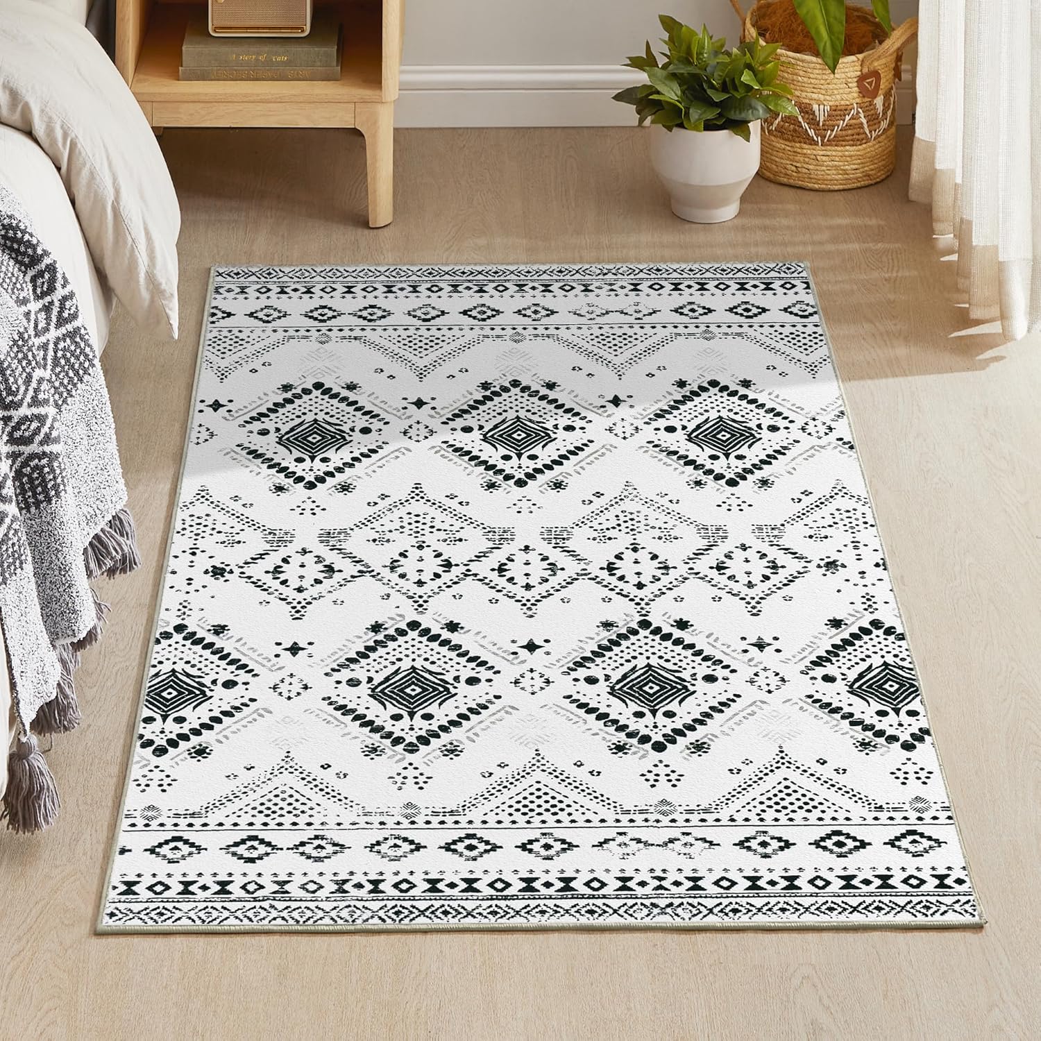 SONGMICS HOME Area Rug, 3x5 ft Non-Slip Carpet for Living Room