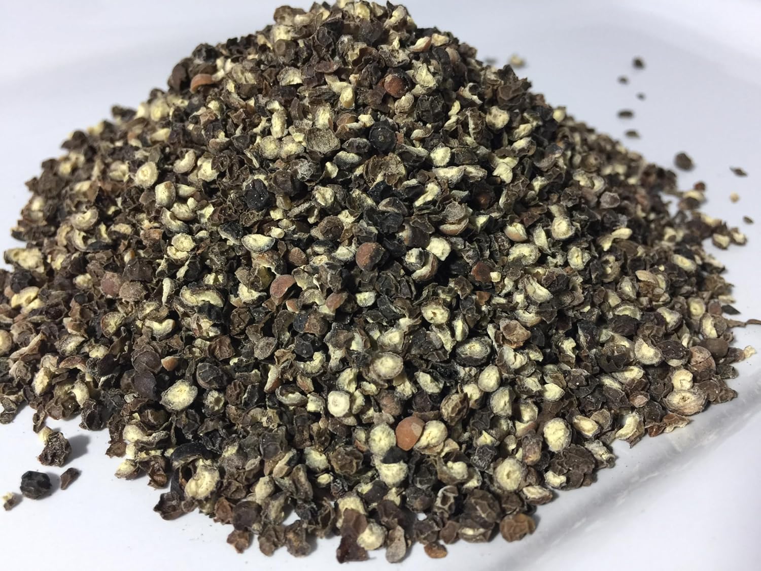 Half Cracked Peppercorns - Enhance Your Dishes with Flavor